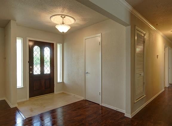 2nd image of 6000 Woodway Dr