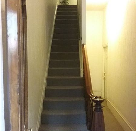 Liverpooloutsidehallway