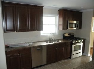 1006 Pershing Ave, Wheaton, IL 60189