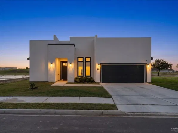 1801 Trophy Dr, Edinburg, TX 78542