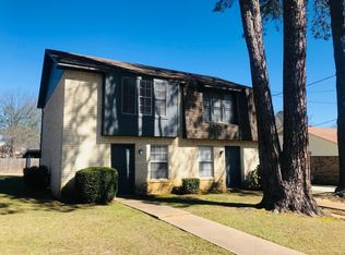 207 Kyla St #B, Longview, TX 75604