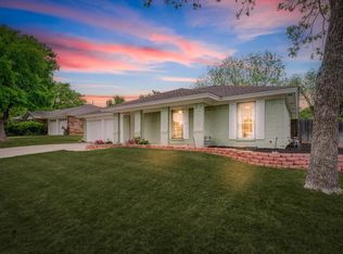 404 Cannon Dr, Hurst, TX 76054