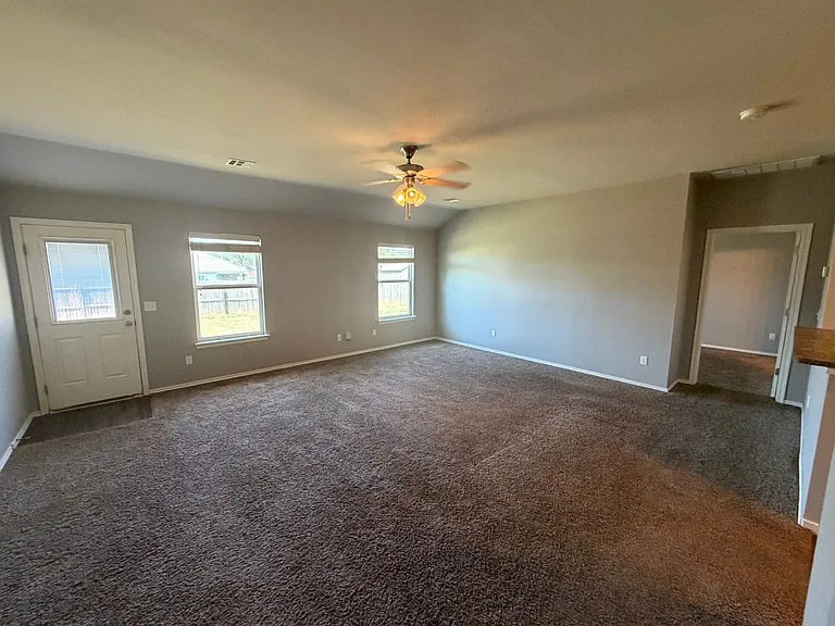 3401 SE 95th St — Photo 2