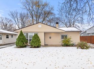 219 W Wayne Pl, Wheeling, IL 60090
