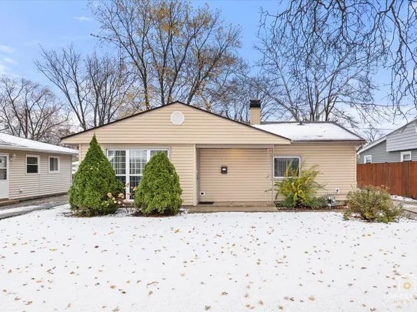 219 W Wayne Pl, Wheeling, IL 60090