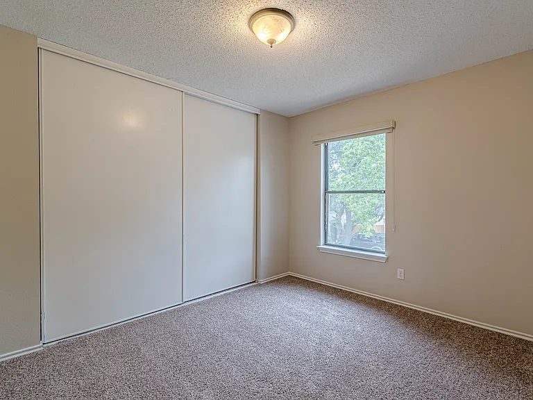 11907 Altamonte Oaks — Photo 31