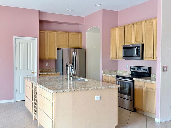 5th image of 1127 E JOY RANCH Road