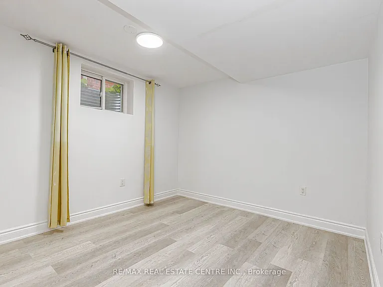 17 Scotia Dr #2 — Photo 20