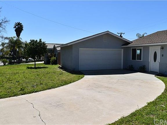 4th image of 4176 Newport Ct