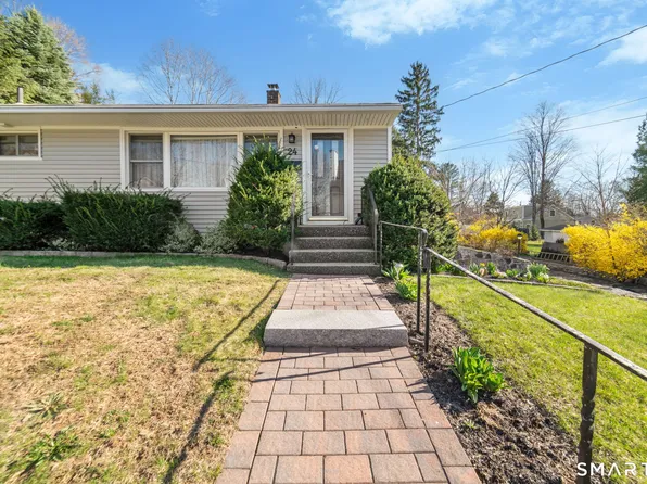 24 Orchard Heights, New Milford, CT 06776