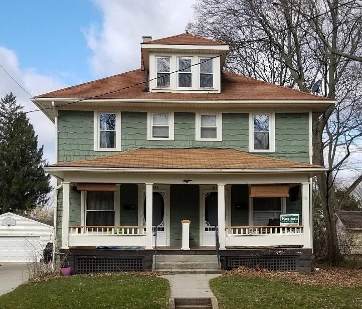 1st image of 1834 6th St