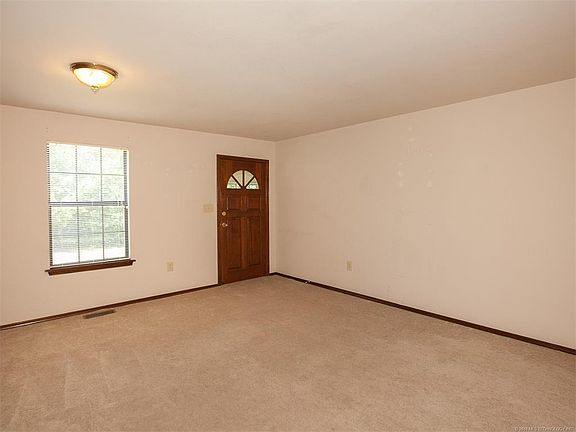 5th image of 19606 S Covey Ct