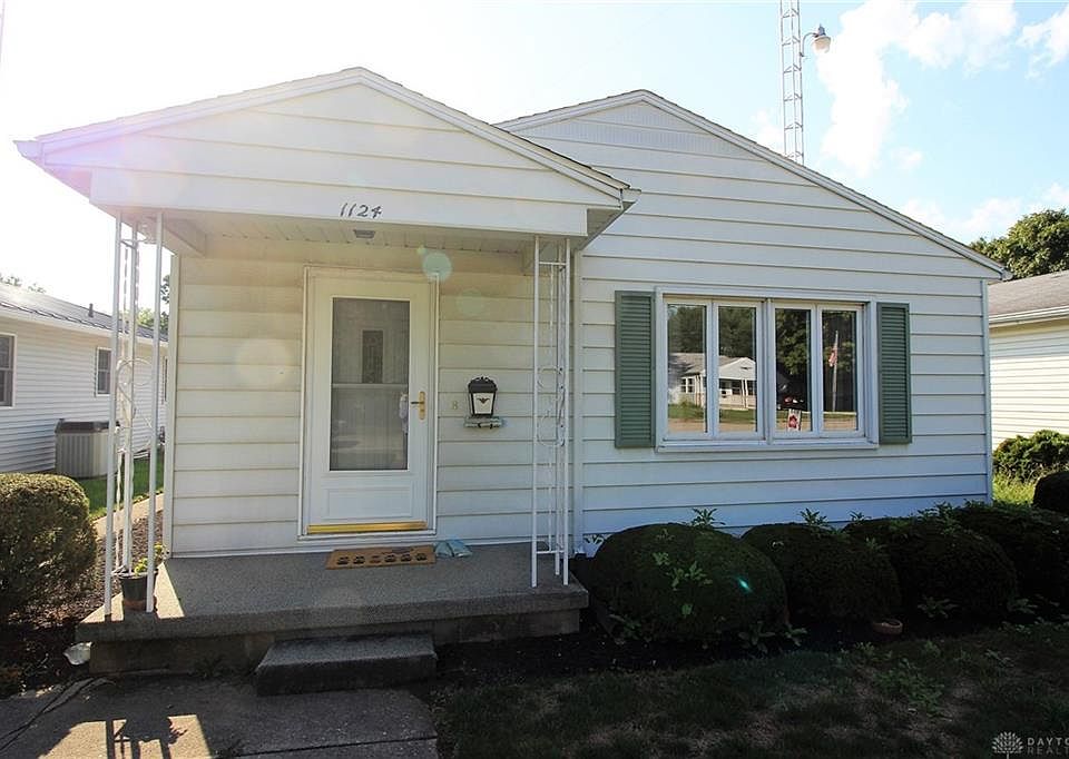 1st image of 1124 Washington Ave