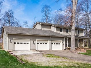 5135 Tiffany Dr, Zanesville, OH 43701