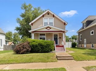 7033 Pernod Ave, Saint Louis, MO
