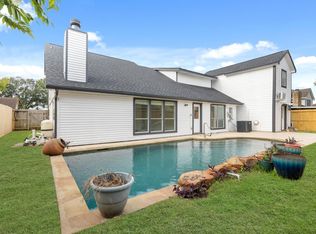 2419 Parkview Dr, Pearland, TX 77581
