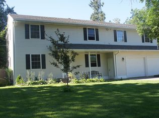156 Territorial Rd NE, Blaine, MN 55434