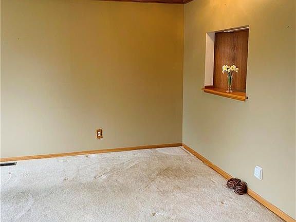 4th image of 408 Zimmerman St