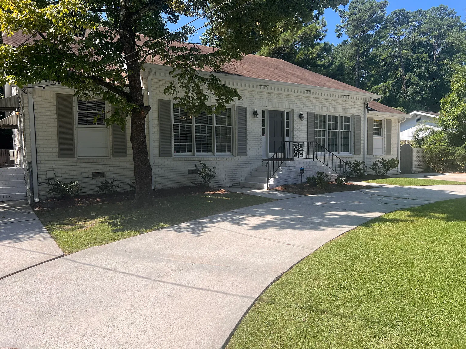 1155 Lynmoor Dr NE — Photo 3
