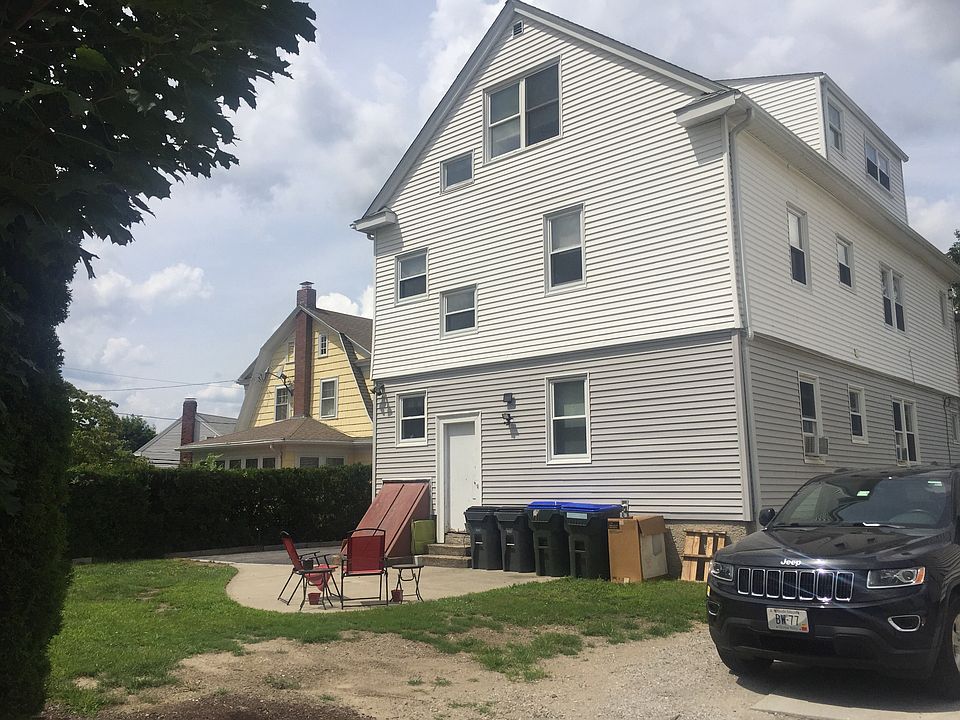 316 Eaton St, Providence, RI 02908 Zillow