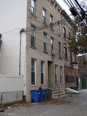 Rented by ABCO Commercial Properties, LLC | media 12