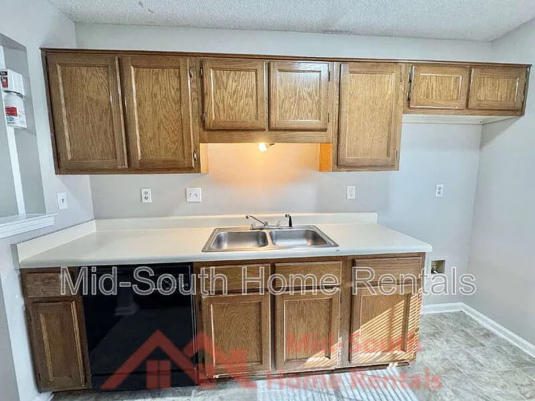 5528 Ginners Dr — Photo 7