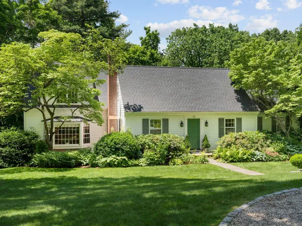 39 Briar Brae Road, Darien, CT 06820