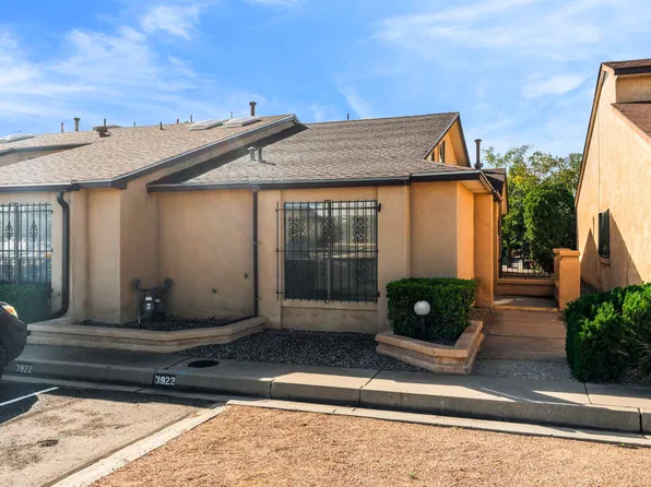 3922 Peggy Rd SE, Rio Rancho, NM 87124
