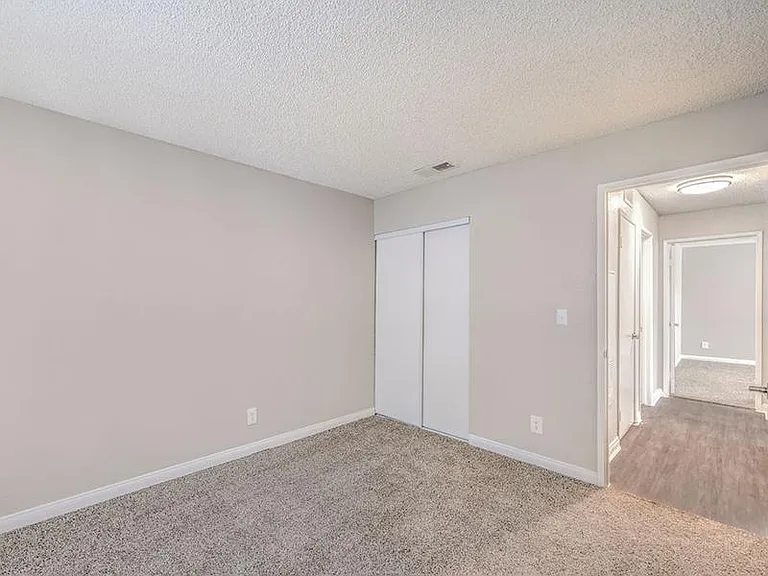 KD Place — Photo 7