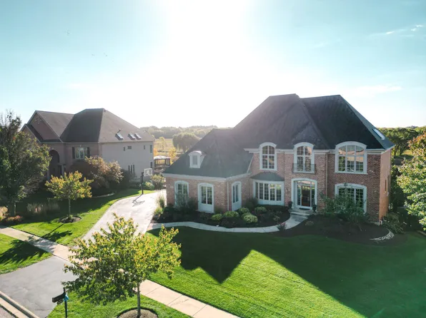 3N665 Herman Melville Ln, St Charles, IL 60175