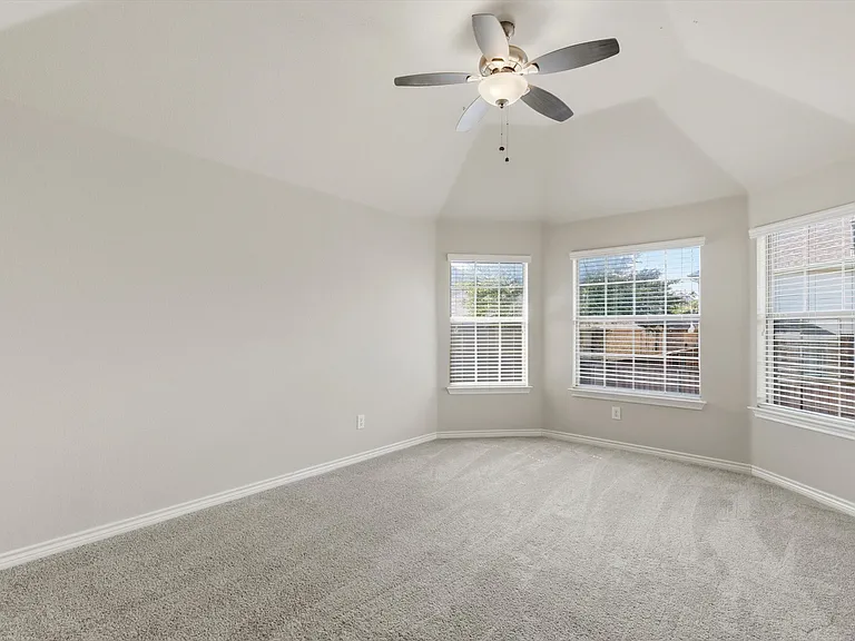 357 Spring Meadow Dr — Photo 32