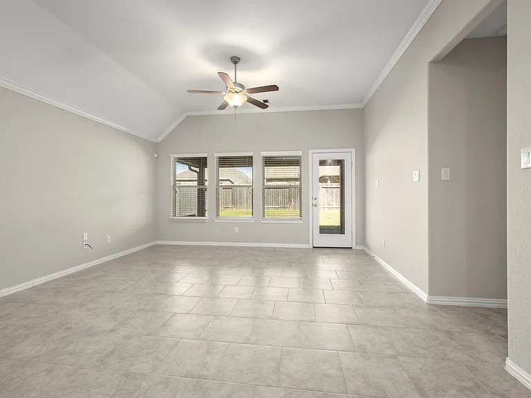 2939 Twin Cove Ct — Photo 12