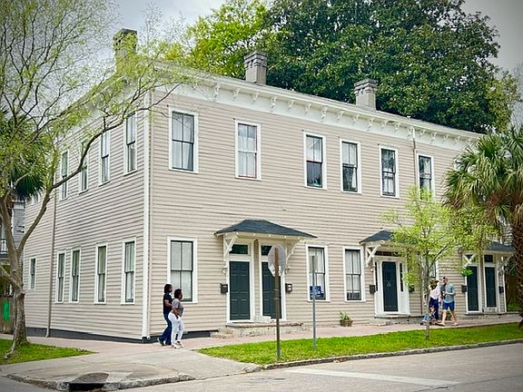 2nd image of 121 E Park Ave