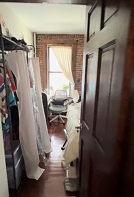 5th image of 235 W 18th St APT 4RE