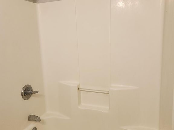 2nd image of 909 N Bangor Ave APT A