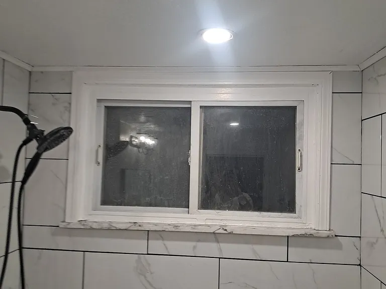 411 Noble St — Photo 37