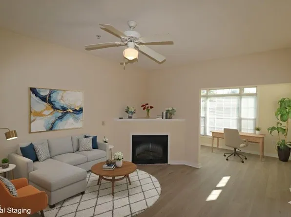 2520 Friedland Pl APT 202, Raleigh, NC 27617