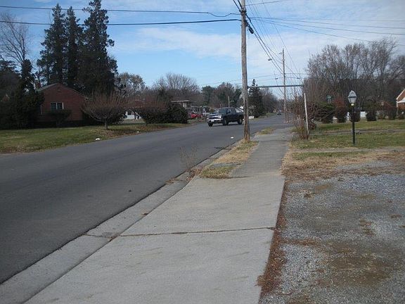 2nd image of 1139 Forest Park Blvd NW