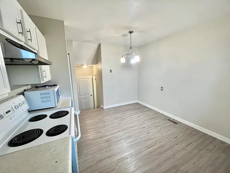 14634 25th St NW — Photo 6