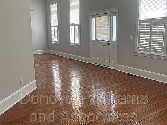 2nd image of 135 E Wilson Ave
