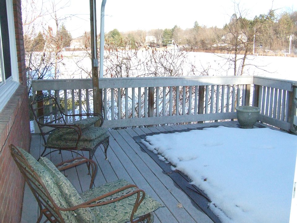 1st image of 6 Hasbrouck Pl