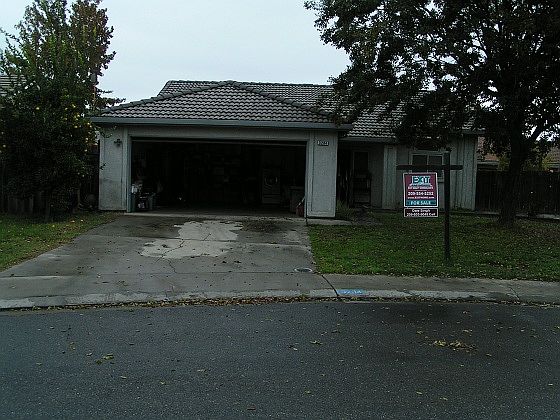 3204 Larrynell Dr. Front