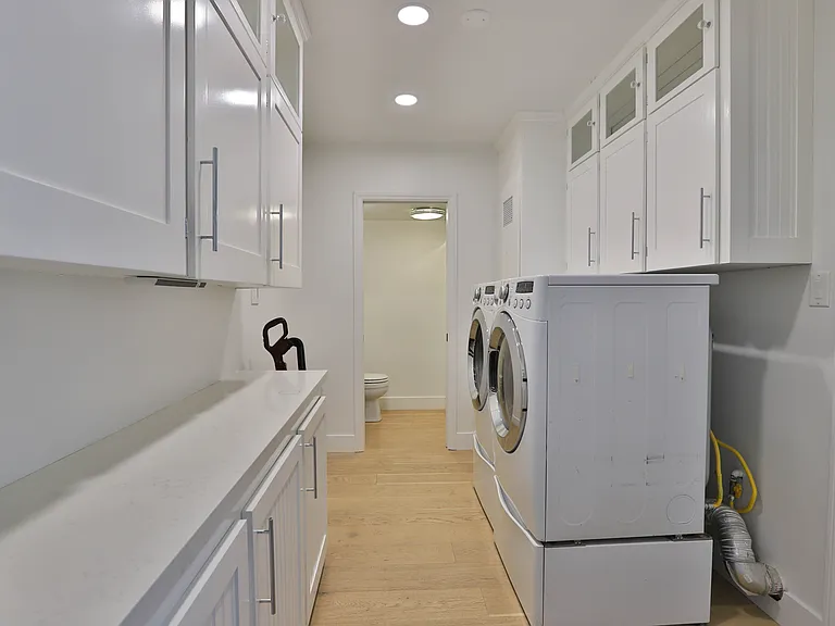 4835 Cliffside Dr — Photo 25