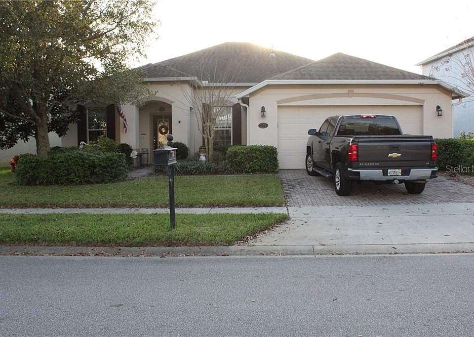 1st image of 214 Victoria Trails Blvd