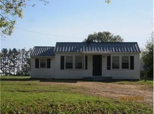 11 Cooks Rd, Farmville, VA 23901