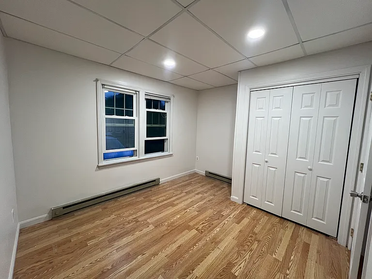 119 Fullerton Ave #B — Photo 8