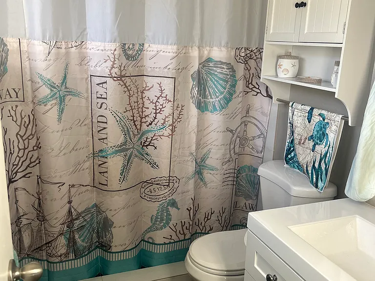 Ensuite Master Bathroom