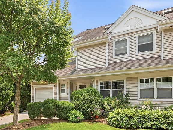 4th image of 15 Winding Ridge Road