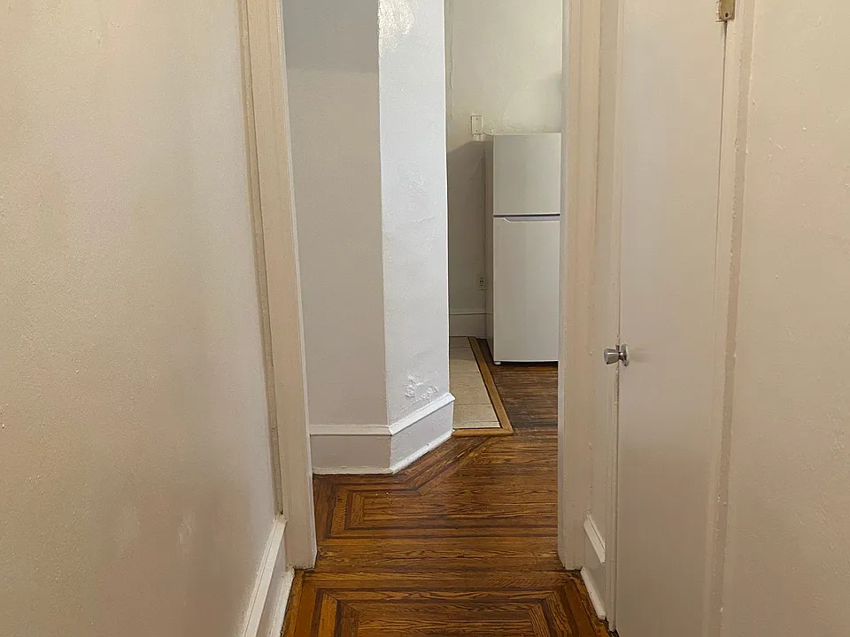 420 S 45th St #2R