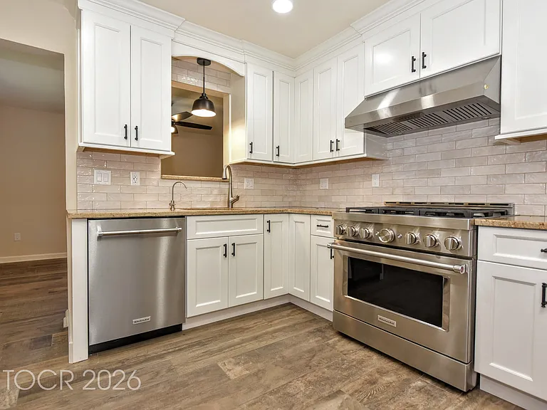 24 Maple Ave #2 — Photo 7